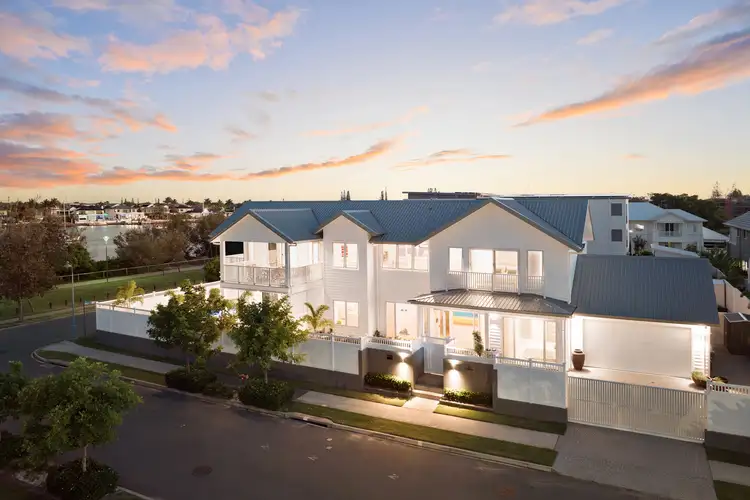 20 Oceania Way, Paradise Point QLD 4216
