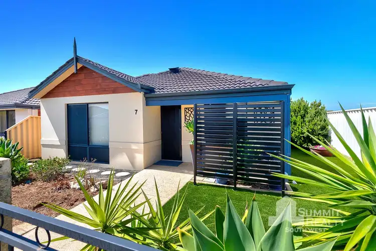 Second view of Homely house listing, 7 Pyrite Way, Dalyellup WA 6230