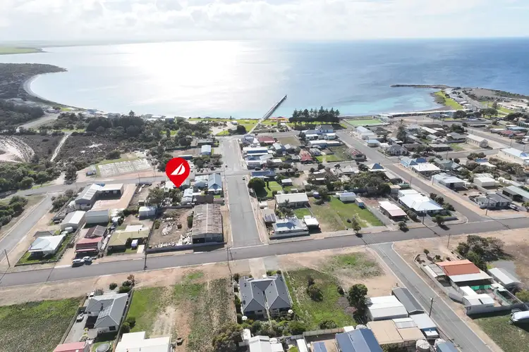 21 Wallis Street, Port Neill SA 5604