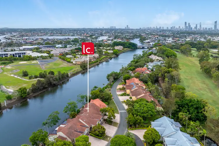 4/125 Santa Cruz Boulevard, Clear Island Waters QLD 4226
