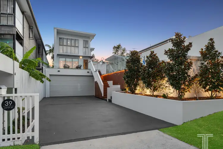 39 Perth Street, Camp Hill QLD 4152