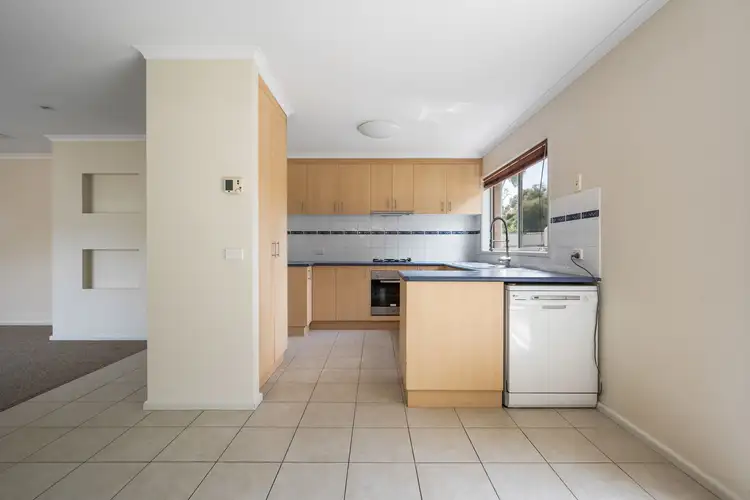 Fifth view of Homely townhouse listing, 2/17 Kurrajong Crescent, West Albury NSW 2640