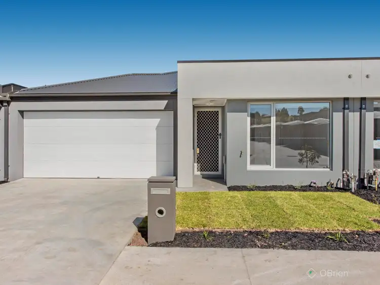 Main view of Homely house listing, 8 Pinot Way, Pakenham VIC 3810