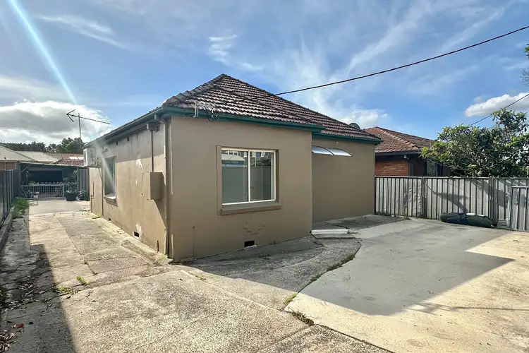 Main view of Homely house listing, 4 Lake Avenue, Cringila NSW 2502