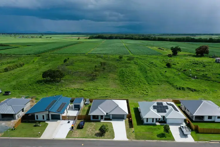 5 Leet Crescent, Proserpine QLD 4800