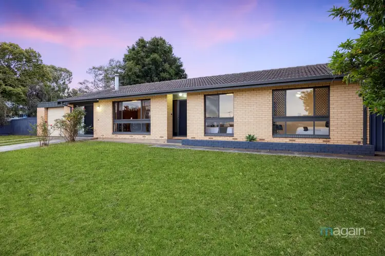 1 Chilcomb Drive, Huntfield Heights SA 5163