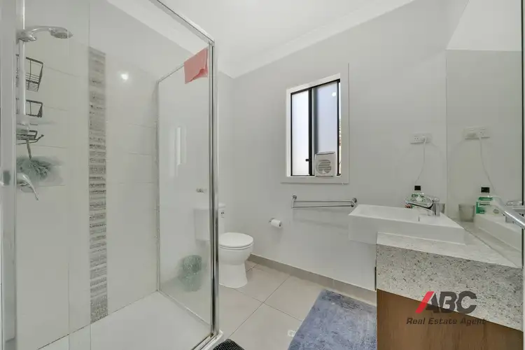 Fourth view of Homely house listing, 10 Kellie Court, Albanvale VIC 3021