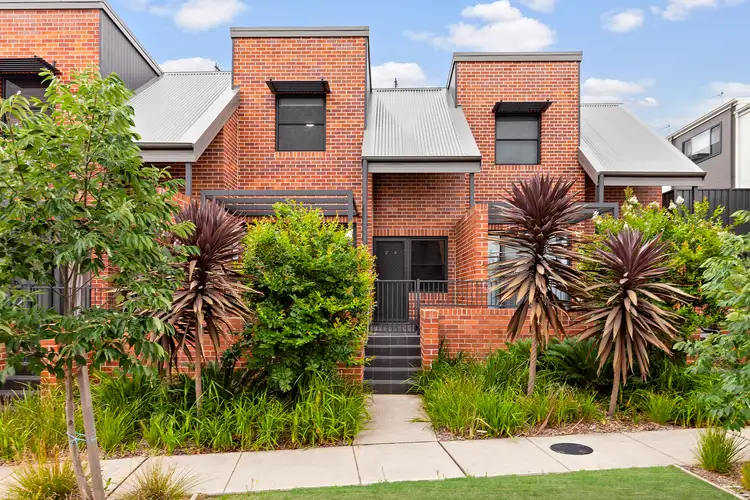 2/4 Cassine Boulevard, Waratah West NSW 2298