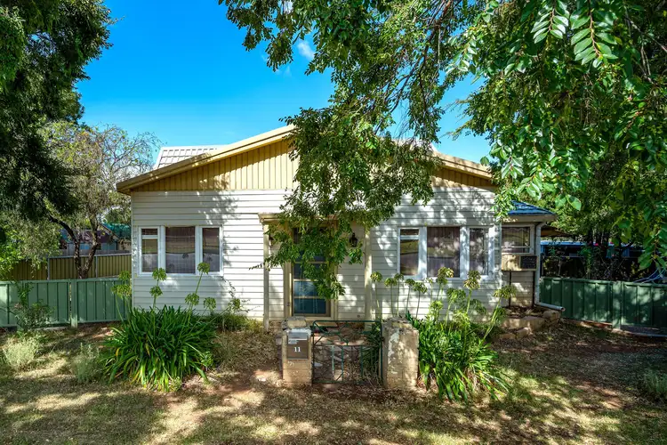 11 Tallawang Road, Gulgong NSW 2852