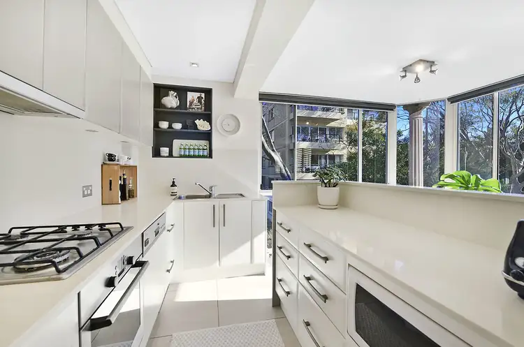 4/7 Ashburner Street