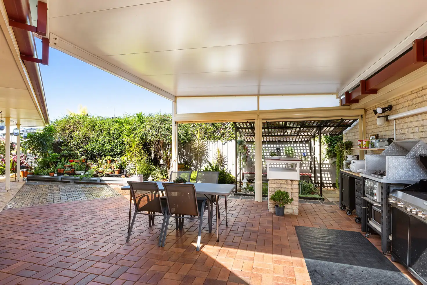Main view of Homely semi-detached listing, 2/5 Vera Place, Ballina NSW 2478
