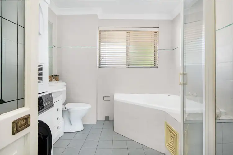 Fourth view of Homely apartment listing, 6/1 Woolcott Street, Newport NSW 2106