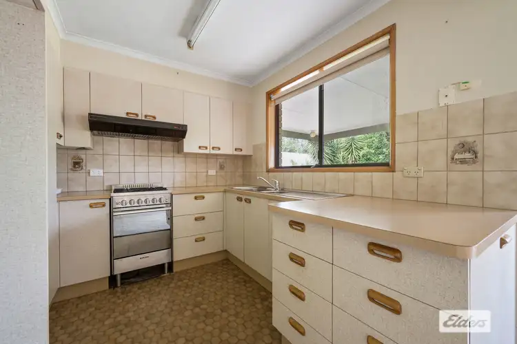 Fifth view of Homely house listing, 6 Flower Place, Wodonga VIC 3690
