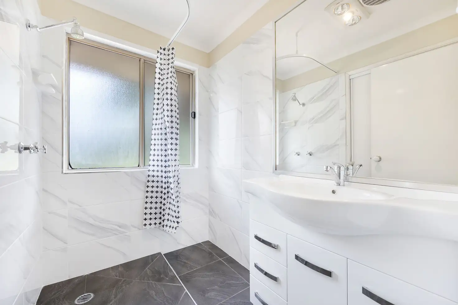 Main view of Homely house listing, 5 Silver Street, Aldershot QLD 4650