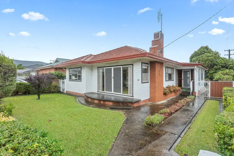 42 Aldridge Avenue, East Corrimal NSW 2518