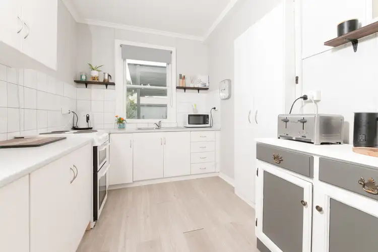 Fifth view of Homely house listing, 3 Latrobe Avenue, Red Cliffs VIC 3496