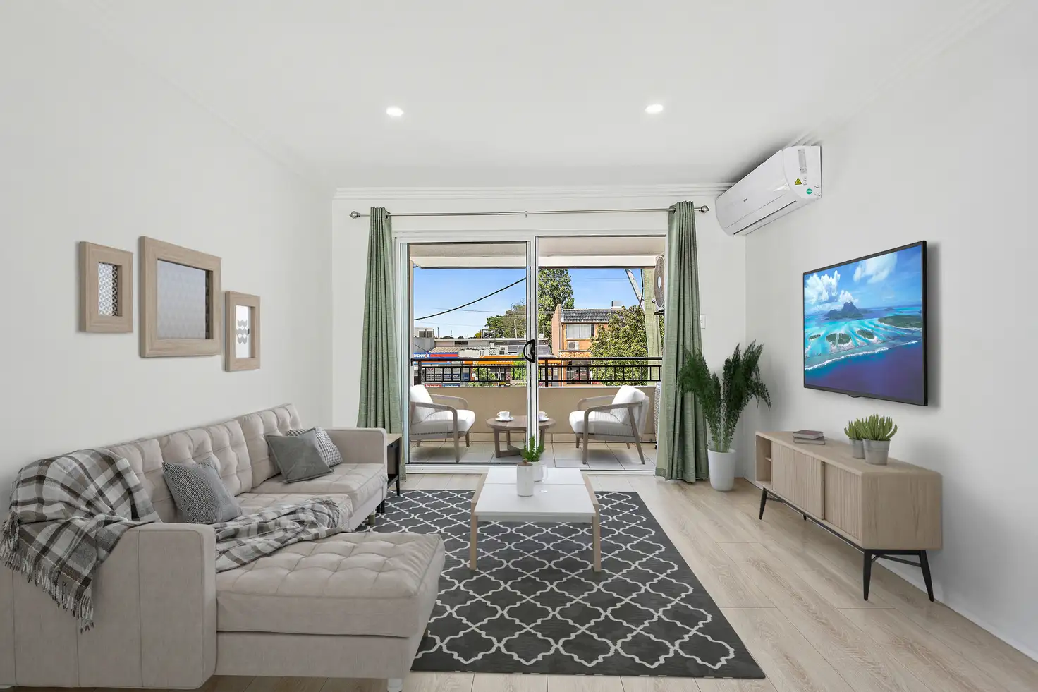 Main view of Homely unit listing, 3/71 Central Avenue, Oak Flats NSW 2529