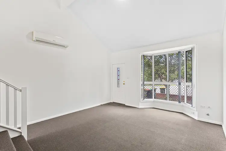 2/109-113 Frances Street