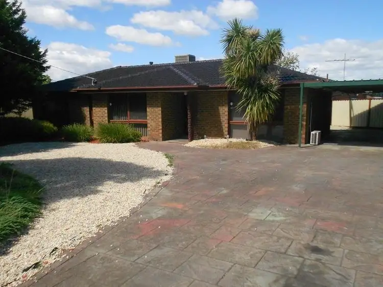 6 Bailey Court