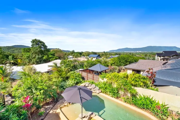 11 Philp Close, Kanimbla QLD 4870