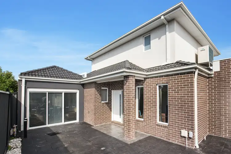 71a Ashleigh Crescent, Meadow Heights VIC 3048