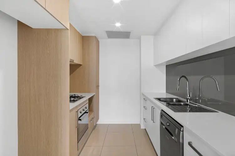 Fifth view of Homely apartment listing, Level 3/12/21 Manning Street, Milton QLD 4064