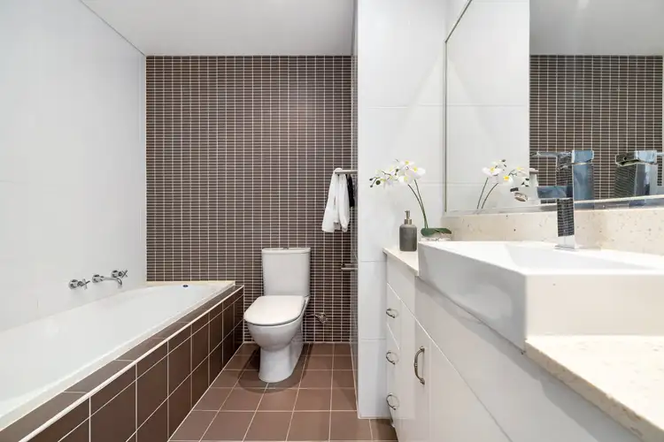 Sixth view of Homely unit listing, 16/10 Oaks Avenue, Dee Why NSW 2099
