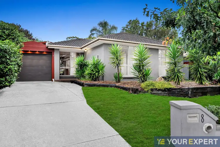 8 Boree Court, Berwick VIC 3806