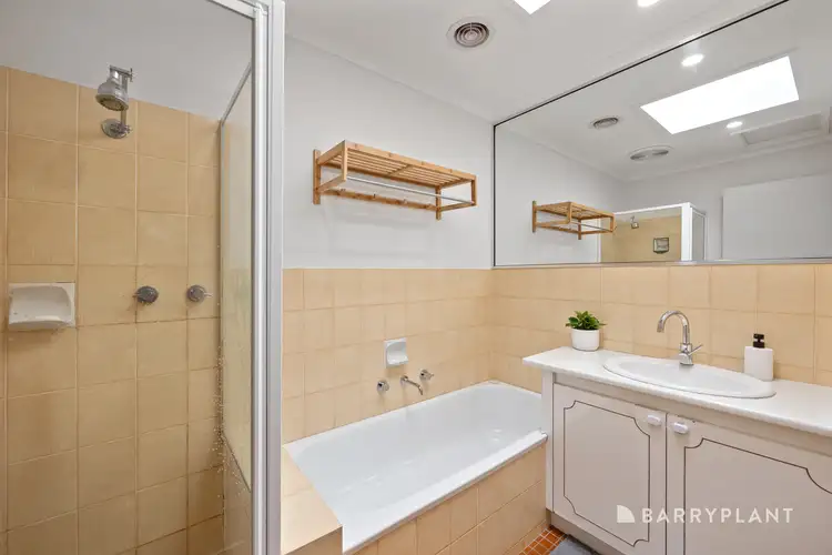 Sixth view of Homely unit listing, 1/300-304 Dorset Road, Croydon VIC 3136