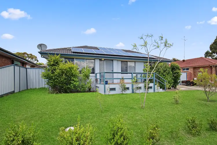 26 Cameo Crescent, St Clair NSW 2759