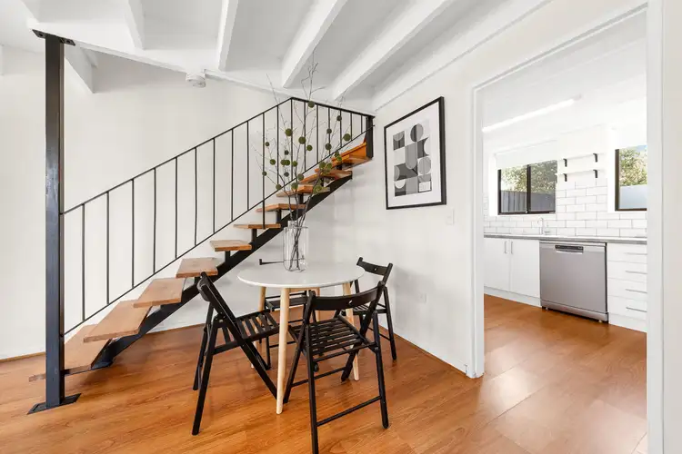 Third view of Homely unit listing, 1/33 Broadway, Bonbeach VIC 3196