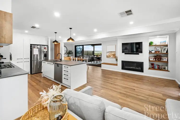 Second view of Homely house listing, 8 Kirkloch Close, Wallsend NSW 2287