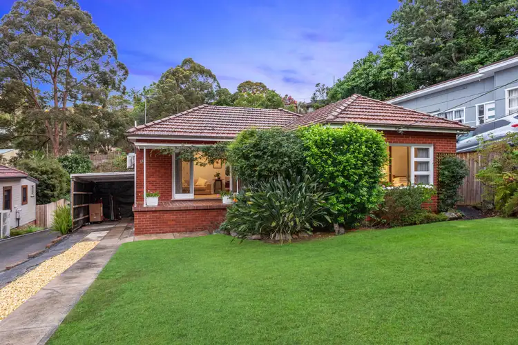 10 Northumberland Avenue, Mount Colah NSW 2079
