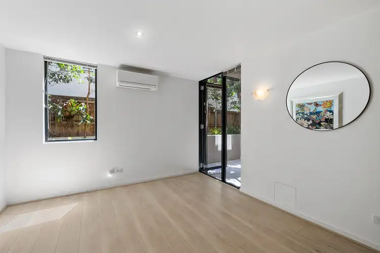 Fourth view of Homely apartment listing, 1/233 Dandenong Road, Windsor VIC 3181