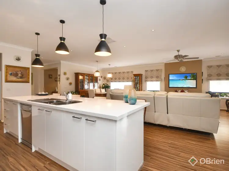 Sixth view of Homely house listing, 8 Verdell Street, Bairnsdale VIC 3875