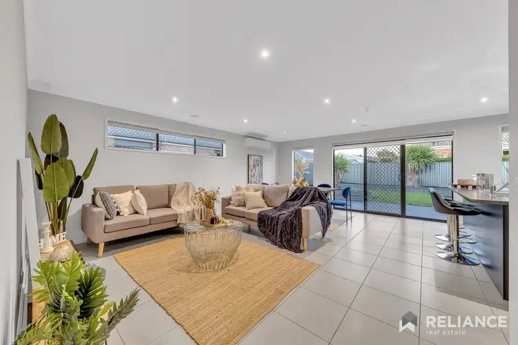 Second view of Homely house listing, 5 Woburn Crescent, Manor Lakes VIC 3024