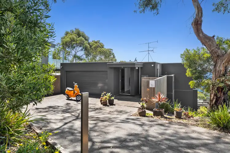 3 Roache Court, Lorne VIC 3232