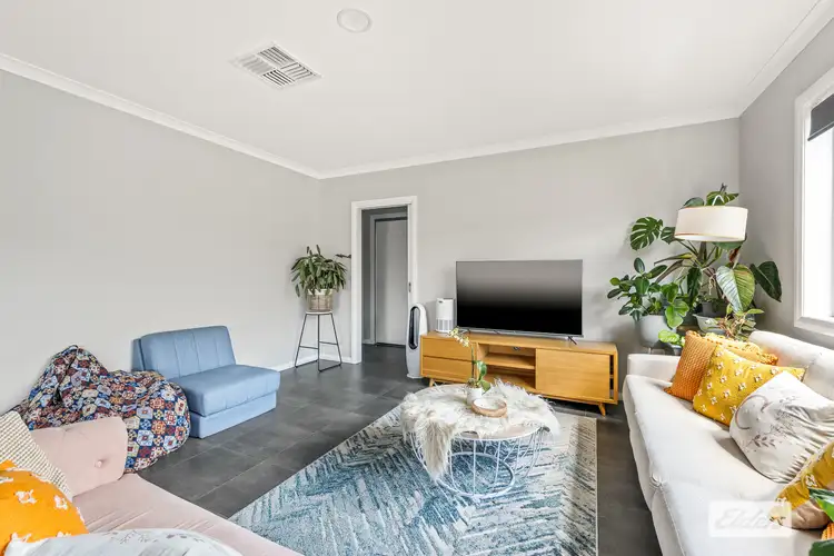 Fifth view of Homely house listing, 7 Tweed Way, Wodonga VIC 3690