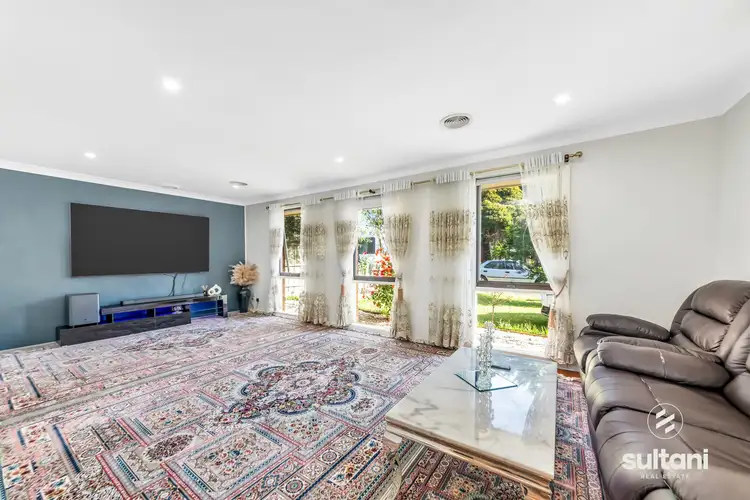 Second view of Homely house listing, 15 Macquarie Court, Cranbourne North VIC 3977