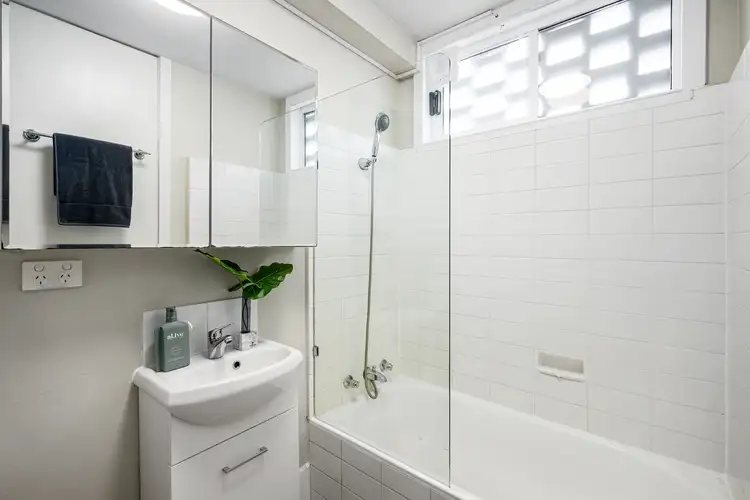 Sixth view of Homely apartment listing, 8/83 Mathoura Road, Toorak VIC 3142