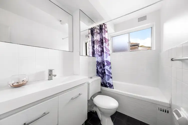 Fifth view of Homely unit listing, 8/44 Howard Avenue, Dee Why NSW 2099