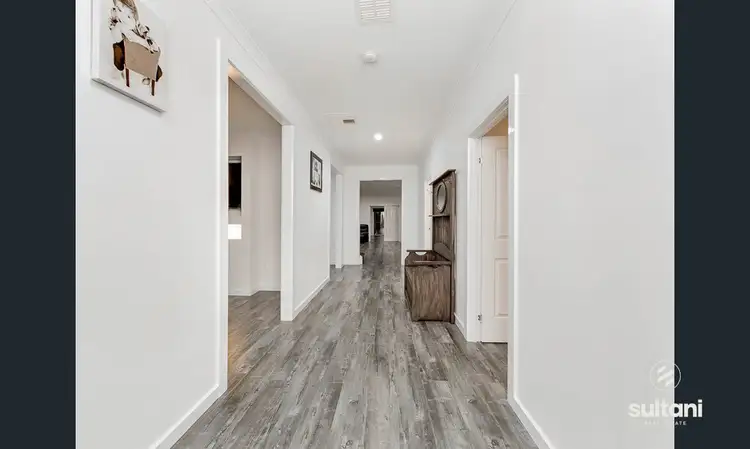 Fourth view of Homely house listing, 3 Powerscout Retreat, Cranbourne VIC 3977