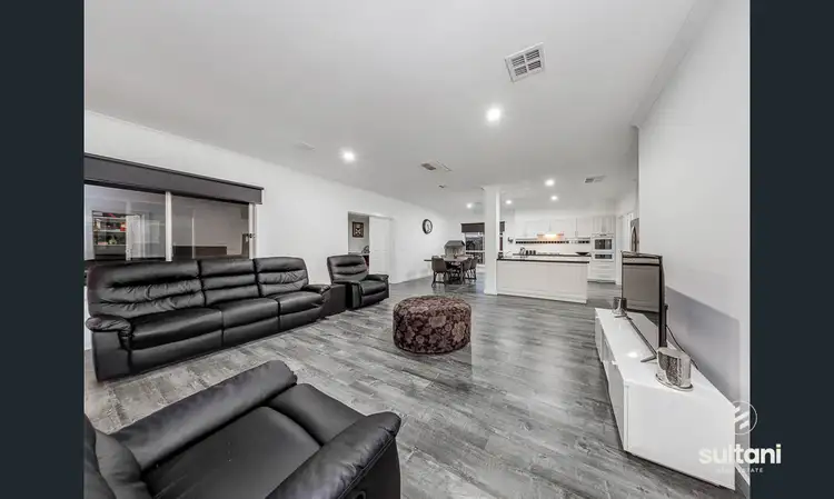 Sixth view of Homely house listing, 3 Powerscout Retreat, Cranbourne VIC 3977
