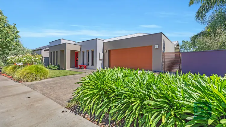Second view of Homely house listing, 2 Park Avenue, Echuca VIC 3564