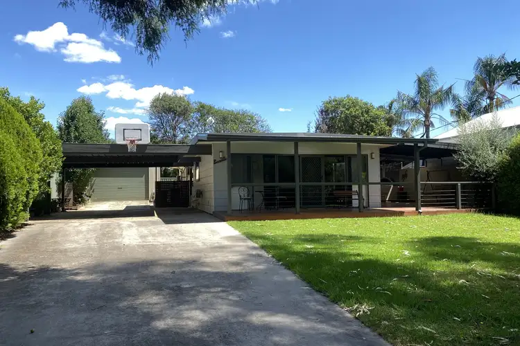 1 Graham Avenue
