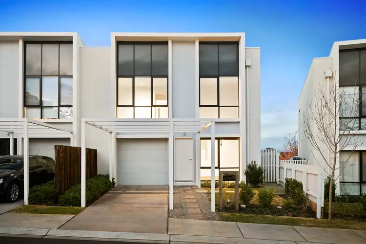 Main view of Homely townhouse listing, 15 Manchester Crescent, Bundoora VIC 3083