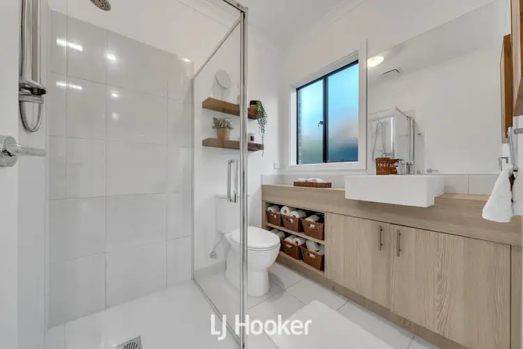 Sixth view of Homely house listing, 29 Camaro Drive, Cranbourne East VIC 3977