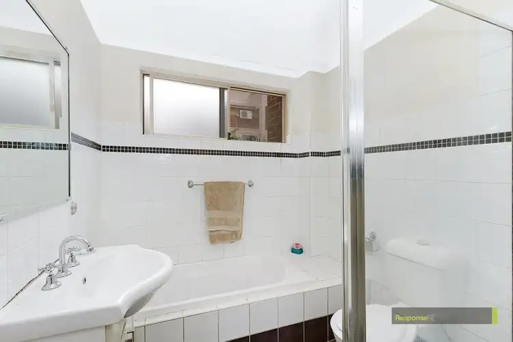 Fifth view of Homely unit listing, 2/2 Wentworth Avenue, Toongabbie NSW 2146