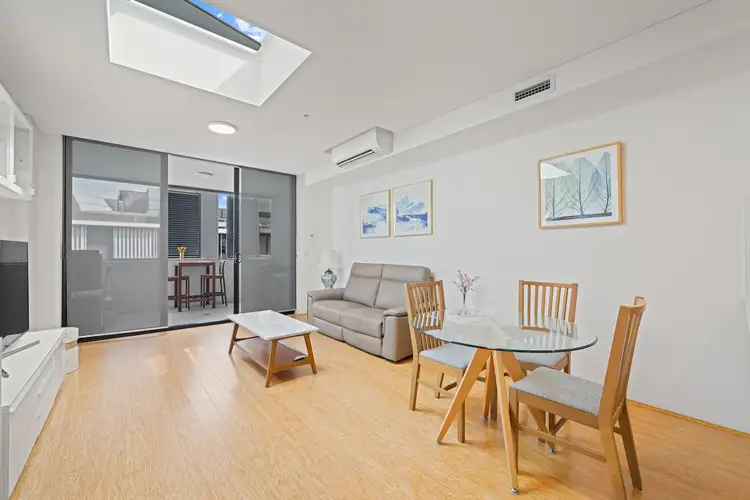 925/2E Charles Street, Canterbury NSW 2193
