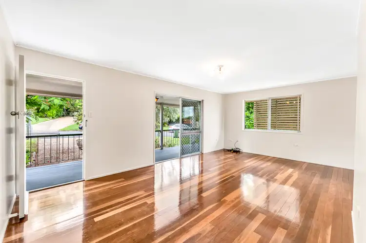 11 Glode Avenue, Churchill QLD 4305